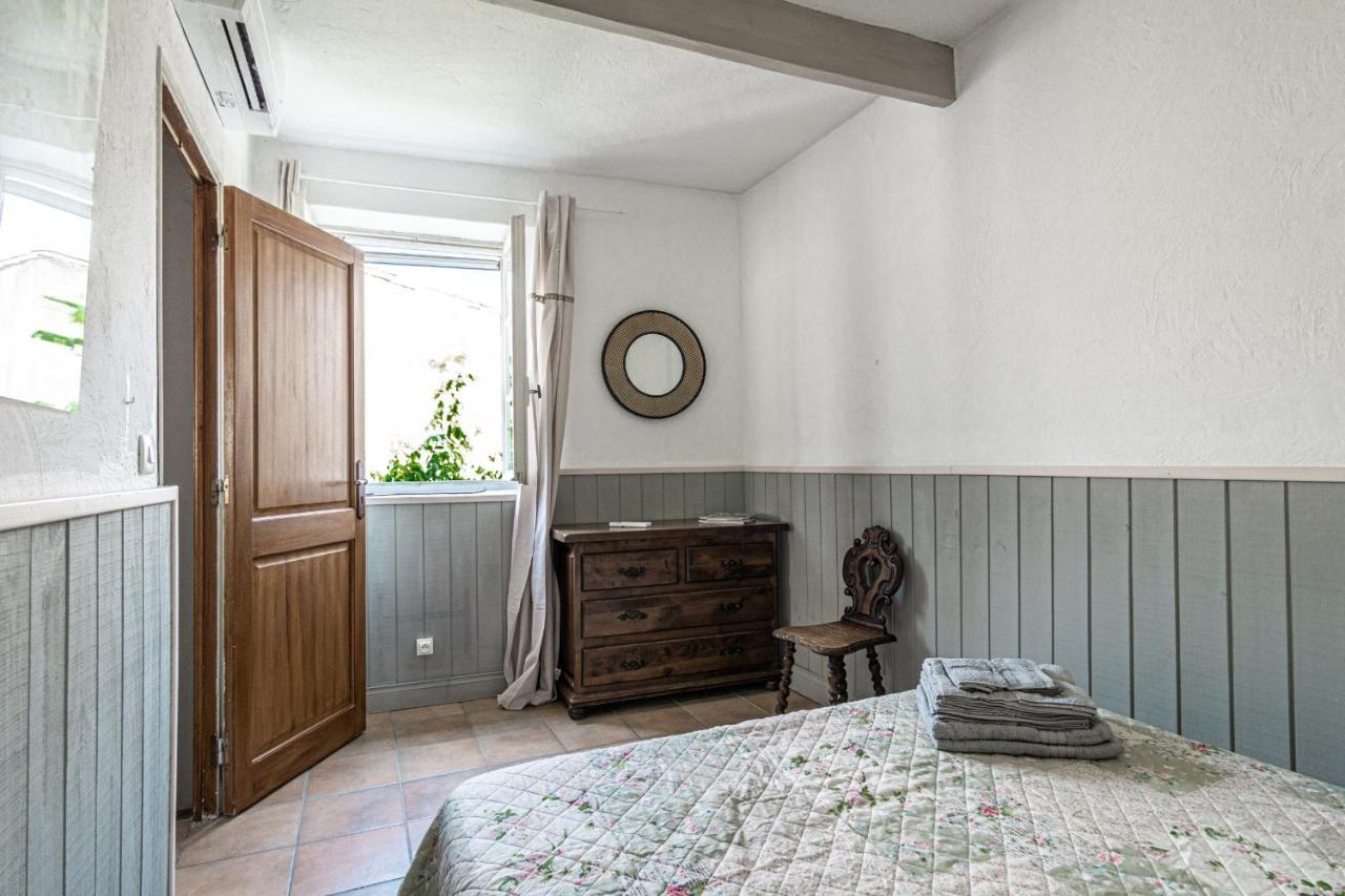 Maison De Village Au Coeur De LʼIsle-sur-la-Sorgue المظهر الخارجي الصورة